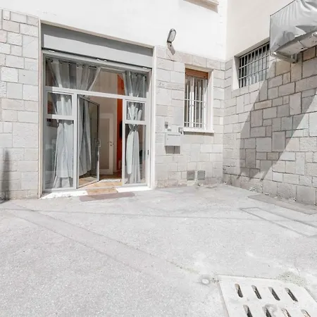 Realkasa Porta Lame Flat Apartment
